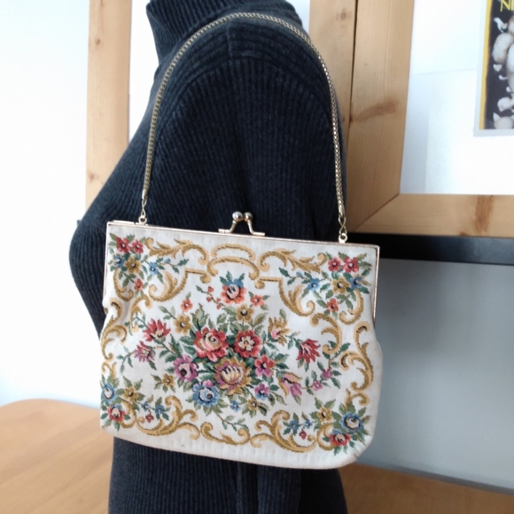 Embroidery Print Bag - Picture 3 of 5